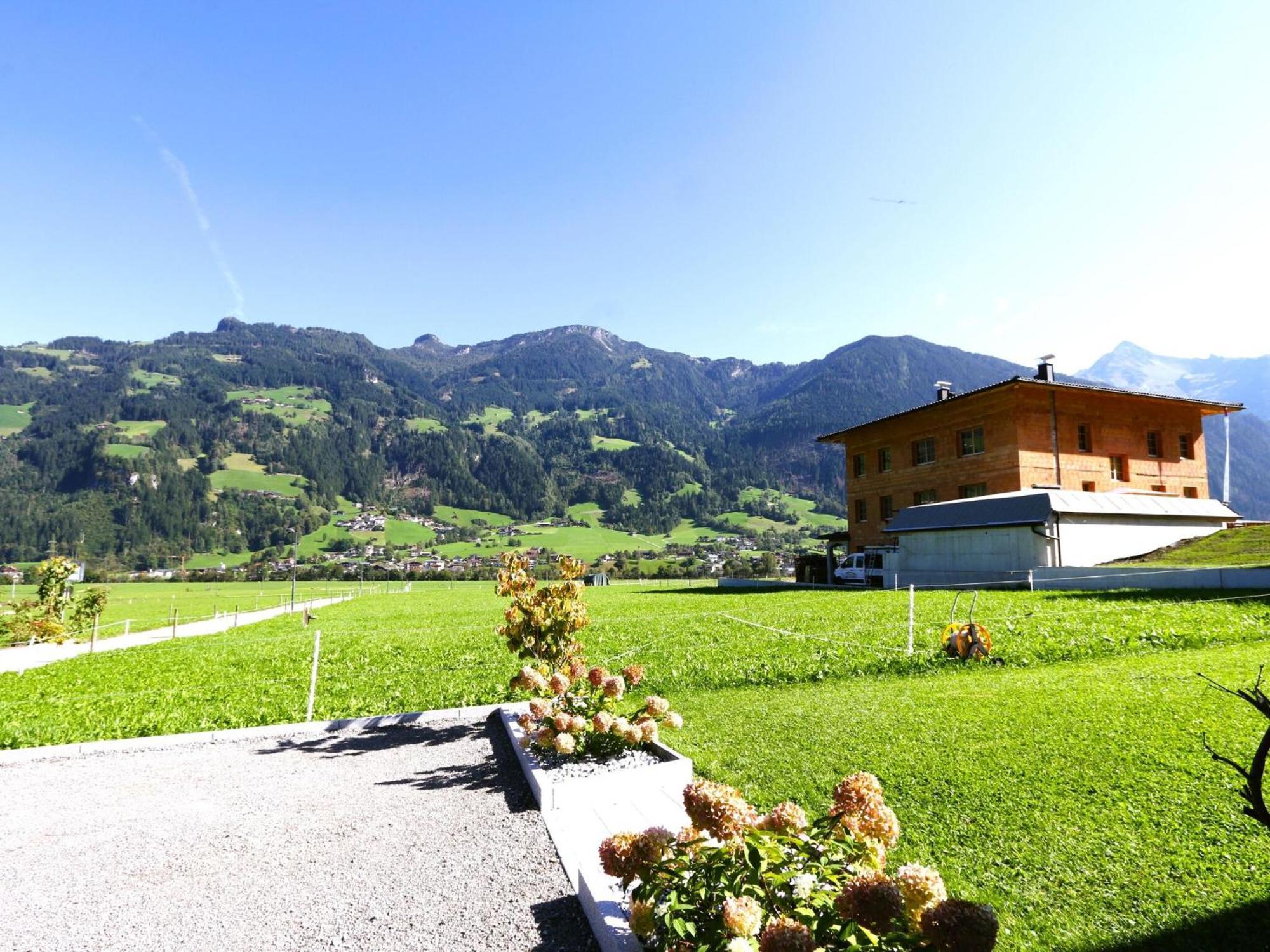 שוונדאו Quiet Holiday Flat Near The Mayrhofen Ski Area מראה חיצוני תמונה